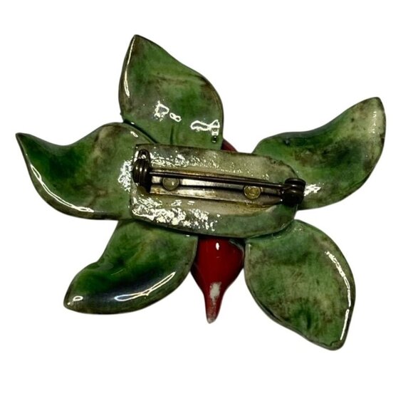 Vintage Porcelain Poinsettia Brooch Hand-Painted Red Green Floral Holiday Pin - Picture 4 of 4